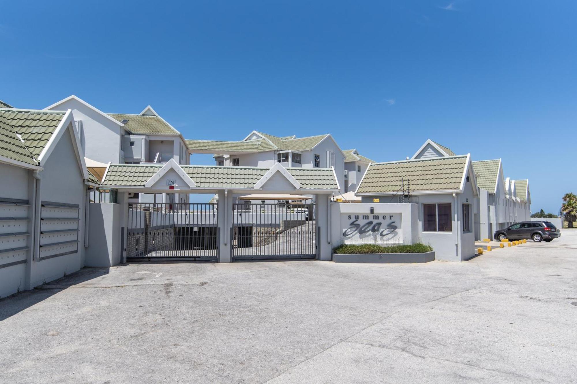 Summerseas Beach Living Puerto Elizabeth Exterior foto